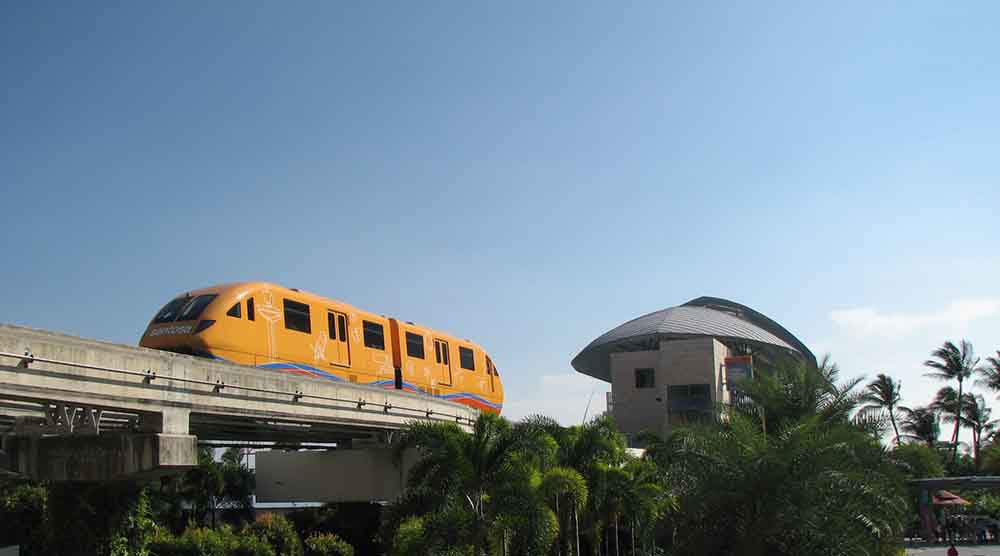 https://d3r8gwkgo0io6y.cloudfront.net/upload/20 View of the Monorail.jpg